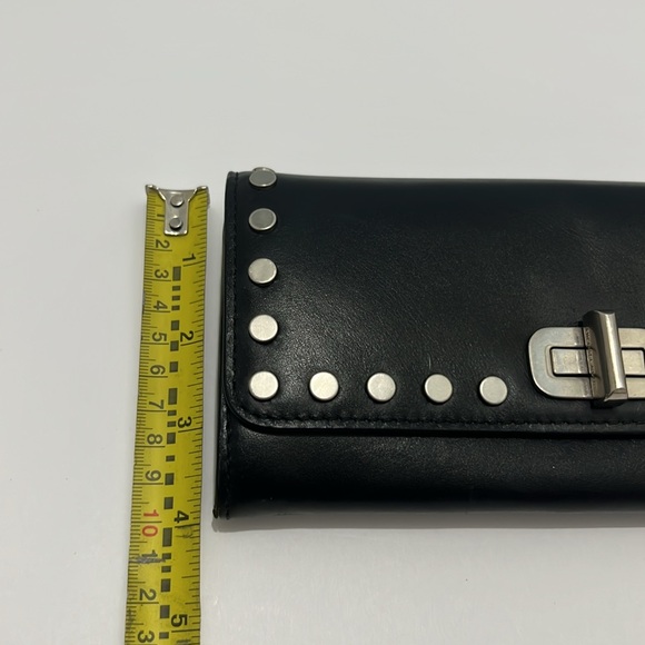 Michael Kors Rivington Stud Black large leather wallet - Picture 2 of 7